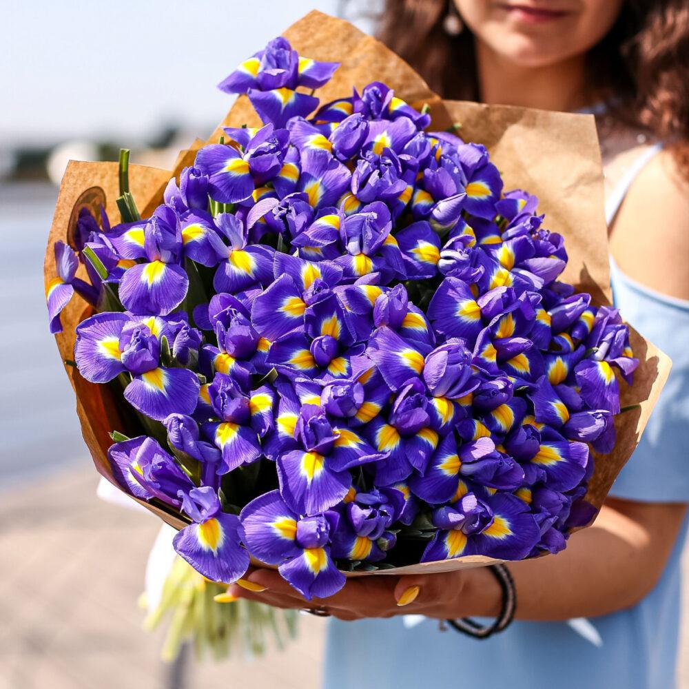 51-iris ирисы букет